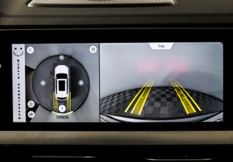 Подержанный автомобиль Geely Monjaro 2025 года (16 фото)