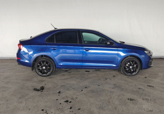 Подержанный автомобиль Skoda Rapid Liftback 2021 года (7 фото)