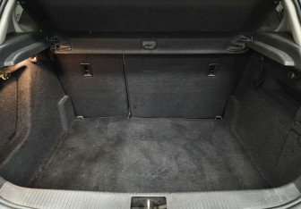 Подержанный автомобиль Opel Astra Hatchback 2011 года (9 фото)
