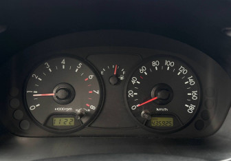 Подержанный автомобиль Kia Picanto 2006 года (12 фото)