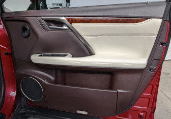 Подержанный автомобиль Lexus RX 2019 года (25 фото)