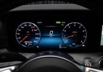 Подержанный автомобиль Mercedes-Benz AMG GT Liftback 2020 года (13 фото)