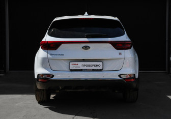Подержанный автомобиль Kia Sportage 2020 года (5 фото)