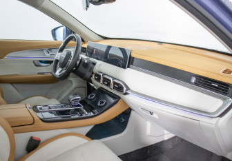 Подержанный автомобиль Jetour X70 Plus 2023 года (9 фото)