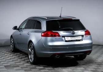 Подержанный автомобиль Opel Insignia Wagon 2013 года (7 фото)