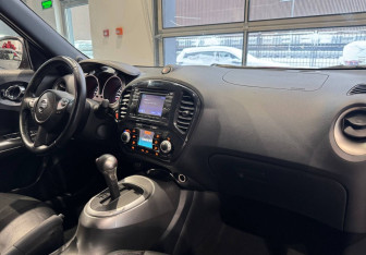 Подержанный автомобиль Nissan Juke 2011 года (12 фото)