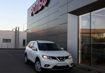 Подержанный автомобиль Nissan X-Trail 2017 года (21 фото)