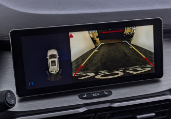 Подержанный автомобиль Geely Coolray 2023 года (27 фото)