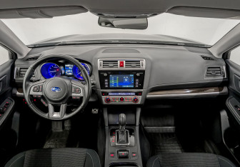 Подержанный автомобиль Subaru Outback Wagon 2015 года (14 фото)