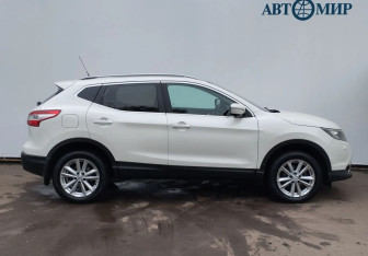 Подержанный автомобиль Nissan Qashqai 2014 года (4 фото)