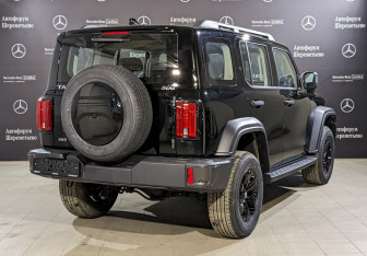 Новый Tank 300 2025 (2 фото)