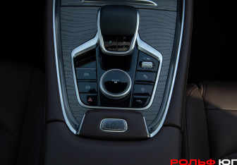 Подержанный автомобиль Chery Tiggo 8 Pro Max 2023 года (17 фото)