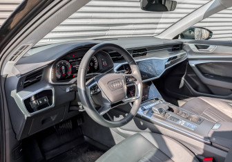 Подержанный автомобиль Audi A6 Sedan 2021 года (15 фото)