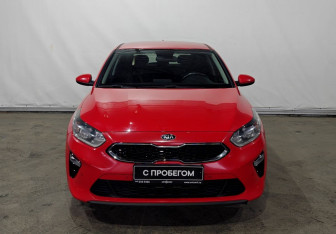 Подержанный автомобиль Kia Ceed Hatchback 2018 года (2 фото)
