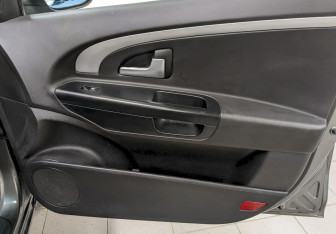 Подержанный автомобиль Kia Ceed Wagon 2010 года (18 фото)