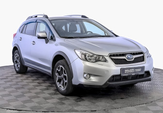 Подержанный автомобиль Subaru XV 2014 года (3 фото)
