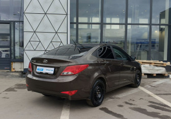 Подержанный автомобиль Hyundai Solaris Sedan 2016 года (5 фото)