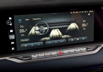 Подержанный автомобиль Voyah Free 2023 года (28 фото)