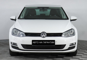 Подержанный автомобиль Volkswagen Golf Hatchback 2014 года (2 фото)