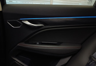 Подержанный автомобиль Geely Tugella 2021 года (16 фото)