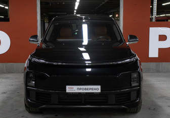 Подержанный автомобиль LiXiang L9 2023 года (2 фото)