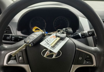 Подержанный автомобиль Hyundai Solaris Sedan 2016 года (16 фото)