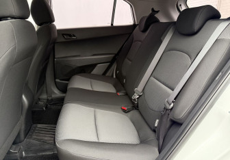 Подержанный автомобиль Hyundai Creta 2021 года (11 фото)