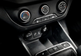 Подержанный автомобиль Hyundai Creta 2017 года (26 фото)