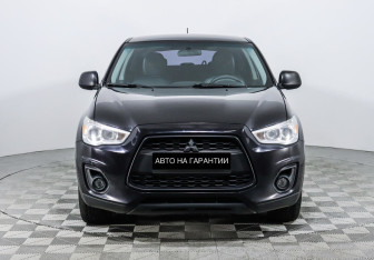 Подержанный автомобиль Mitsubishi ASX 2013 года (2 фото)