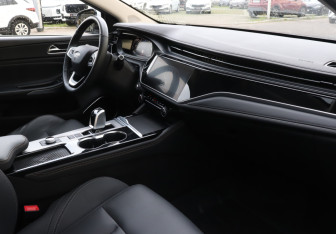 Подержанный автомобиль Omoda S5 2023 года (9 фото)