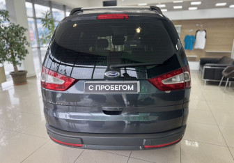 Подержанный автомобиль Ford Galaxy 2008 года (6 фото)