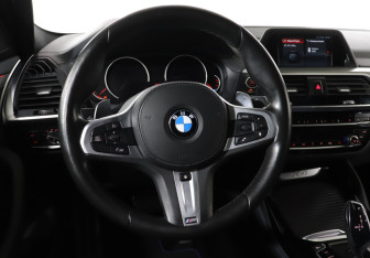 Подержанный автомобиль BMW X4 2018 года (18 фото)