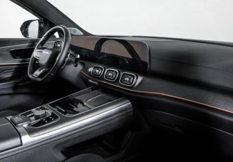 Подержанный автомобиль Jaecoo J8 2024 года (9 фото)