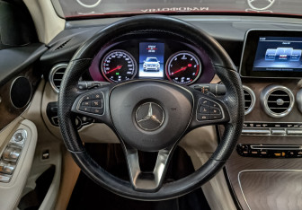 Подержанный автомобиль Mercedes-Benz GLC Coupe 2019 года (21 фото)
