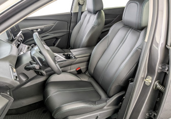 Подержанный автомобиль Peugeot 5008 Suv 2021 года (21 фото)
