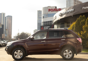 Подержанный автомобиль Lifan X60 2013 года (6 фото)