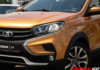 Подержанный автомобиль LADA (ВАЗ) XRAY 2019 года (24 фото)