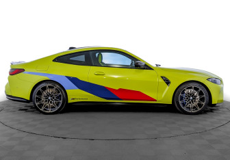 Подержанный автомобиль BMW M4 Coupe 2021 года (4 фото)