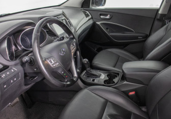 Подержанный автомобиль Hyundai Santa Fe 2013 года (10 фото)