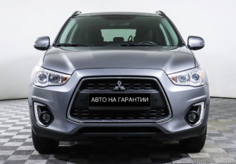 Подержанный автомобиль Mitsubishi ASX 2014 года (2 фото)