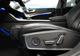 Подержанный автомобиль Audi A7 2018 года (27 фото)