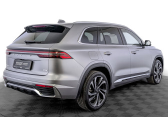 Подержанный автомобиль Geely Monjaro 2024 года (5 фото)