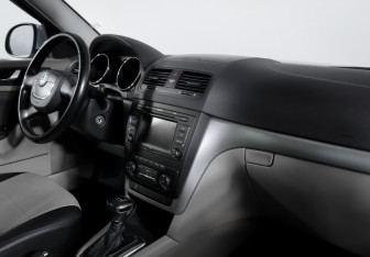 Подержанный автомобиль Skoda Yeti 2011 года (9 фото)