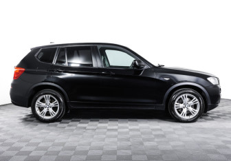 Подержанный автомобиль BMW X3 2013 года (4 фото)