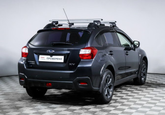 Подержанный автомобиль Subaru XV 2014 года (5 фото)