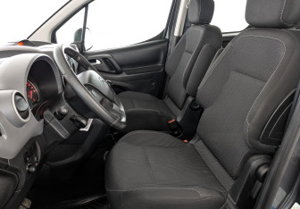 Подержанный автомобиль Citroen Berlingo 2021 года (20 фото)