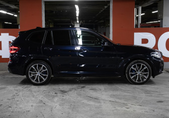 Подержанный автомобиль BMW X3 2019 года (4 фото)