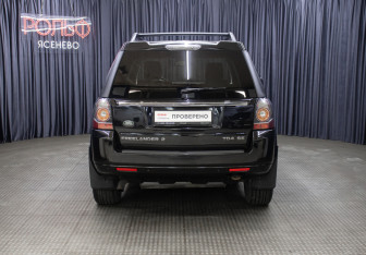 Подержанный автомобиль Land Rover Freelander 2013 года (6 фото)