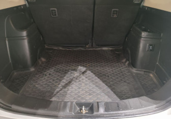 Подержанный автомобиль Mitsubishi Outlander 2017 года (13 фото)