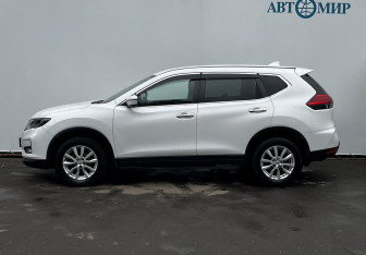 Подержанный автомобиль Nissan X-Trail 2019 года (8 фото)